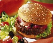 Meglepõ, de igaz: nem az amerikaiak eszik a legtöbb hamburgert