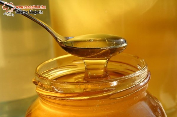 A méz az egyik legrégebbi gyógyhatású finomság