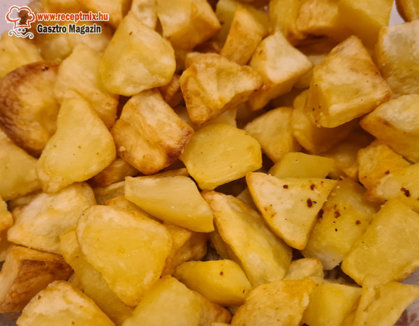 Sült kockakrumpli