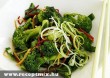 Brokkoli saláta