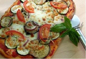 Padlizsános pizza