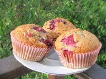 Kókuszos-csokoládés-meggyes muffin