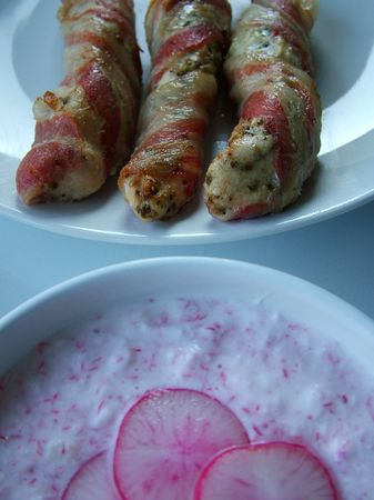 Retektzatziki és szalonnás csirkemellek